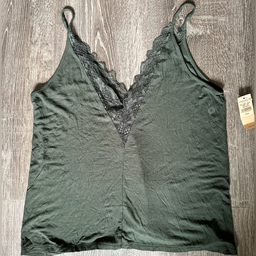 American‎ Eagle tank top